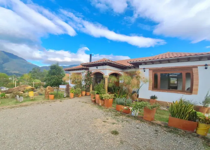 Casa Campestre Flores Amarillas