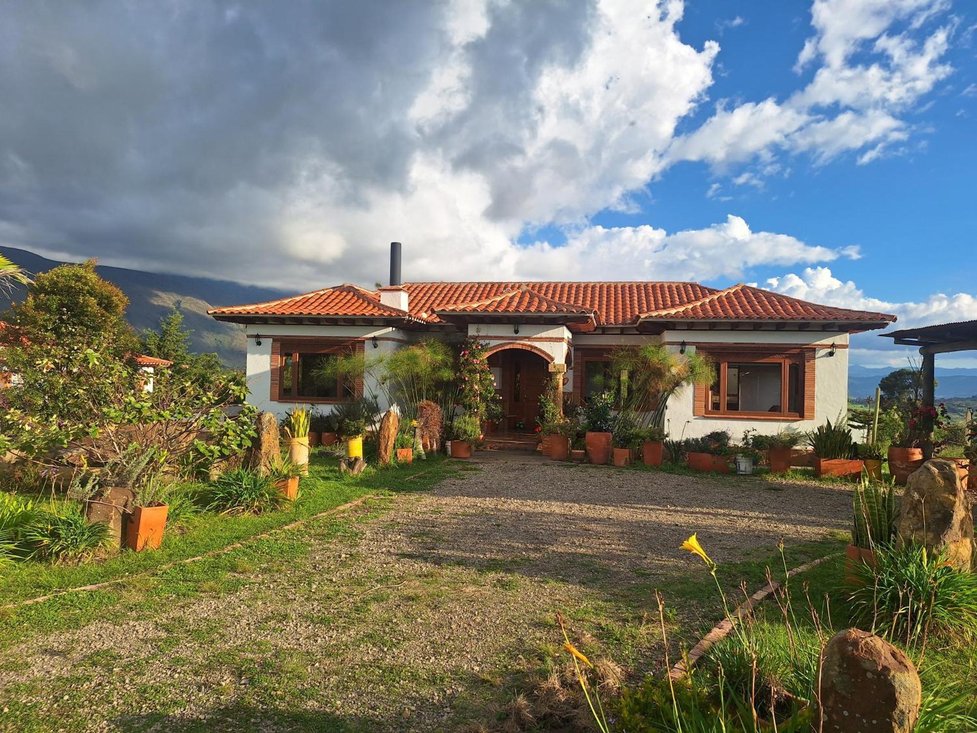Casa Campestre Flores Amarillas Villa de Leyva