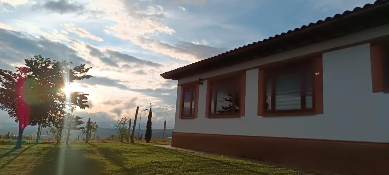 Casa Campestre Flores Amarillas * Villa de Leyva