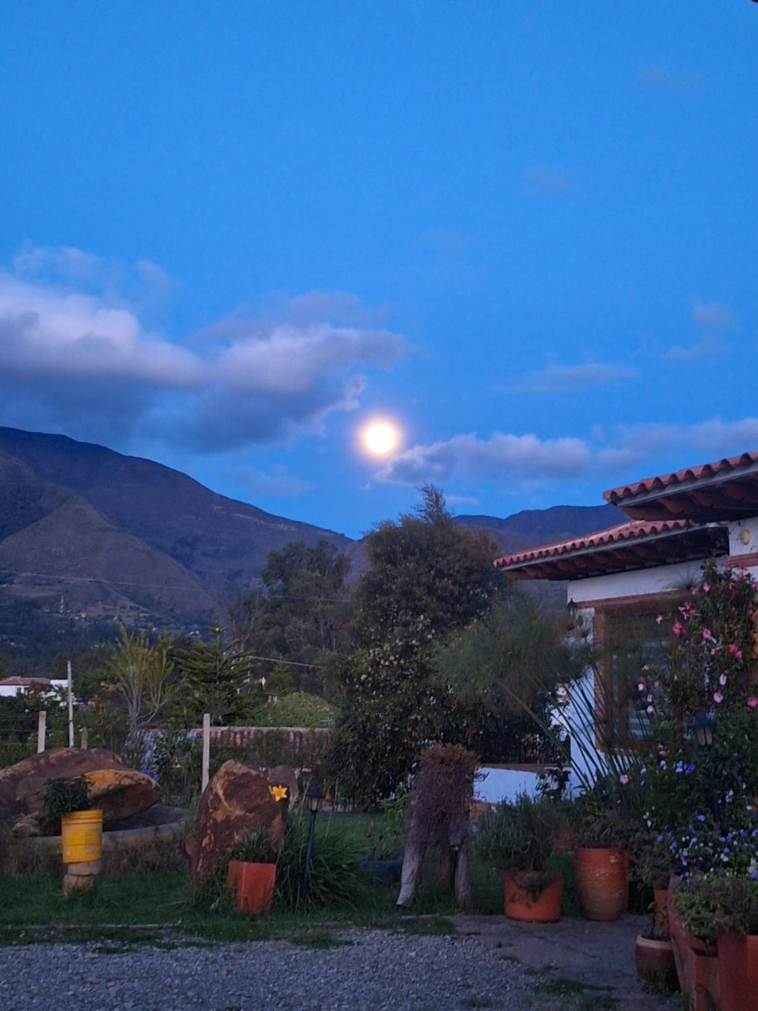 Casa Campestre Flores Amarillas *