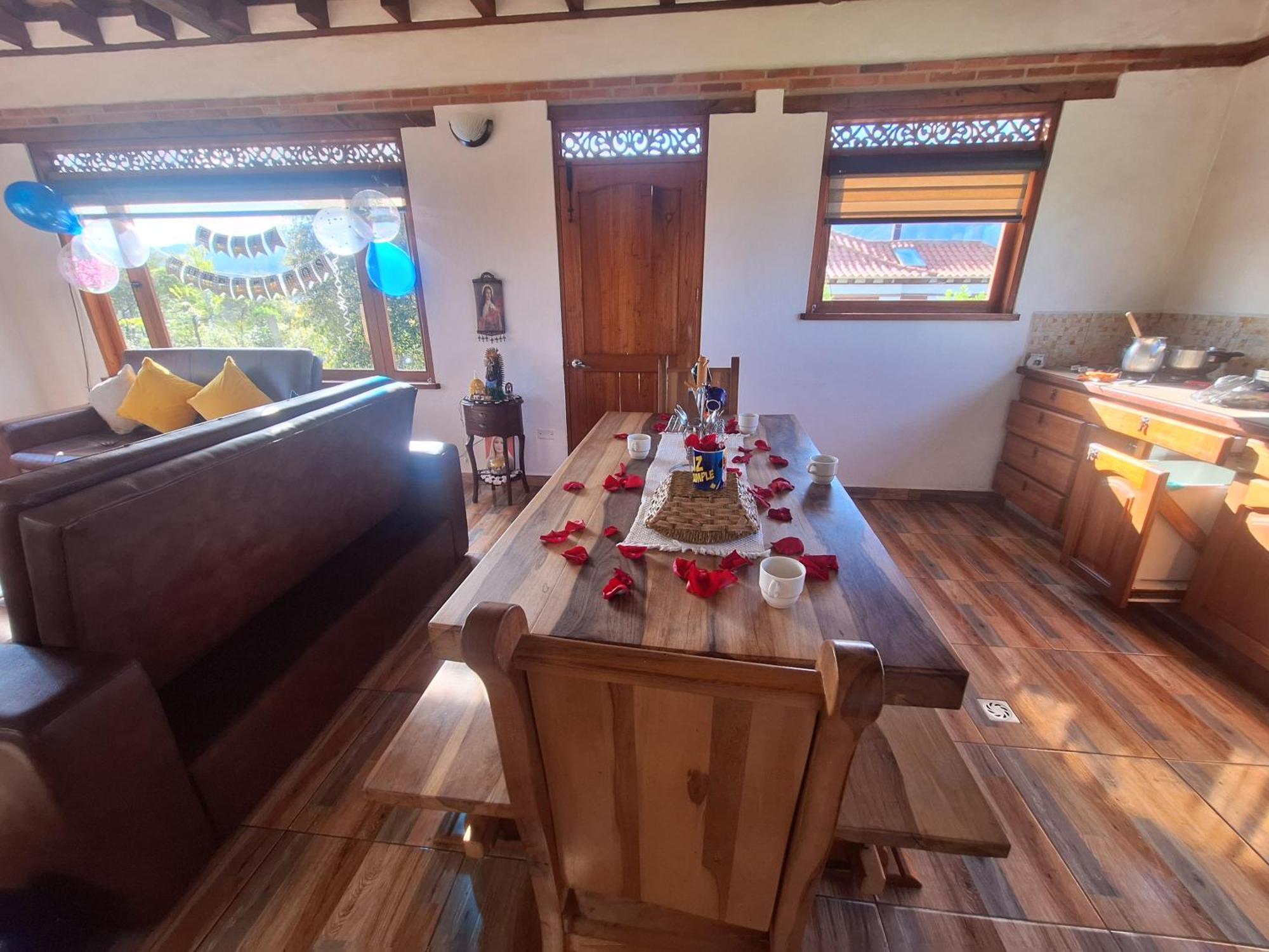 Casa Campestre Flores Amarillas