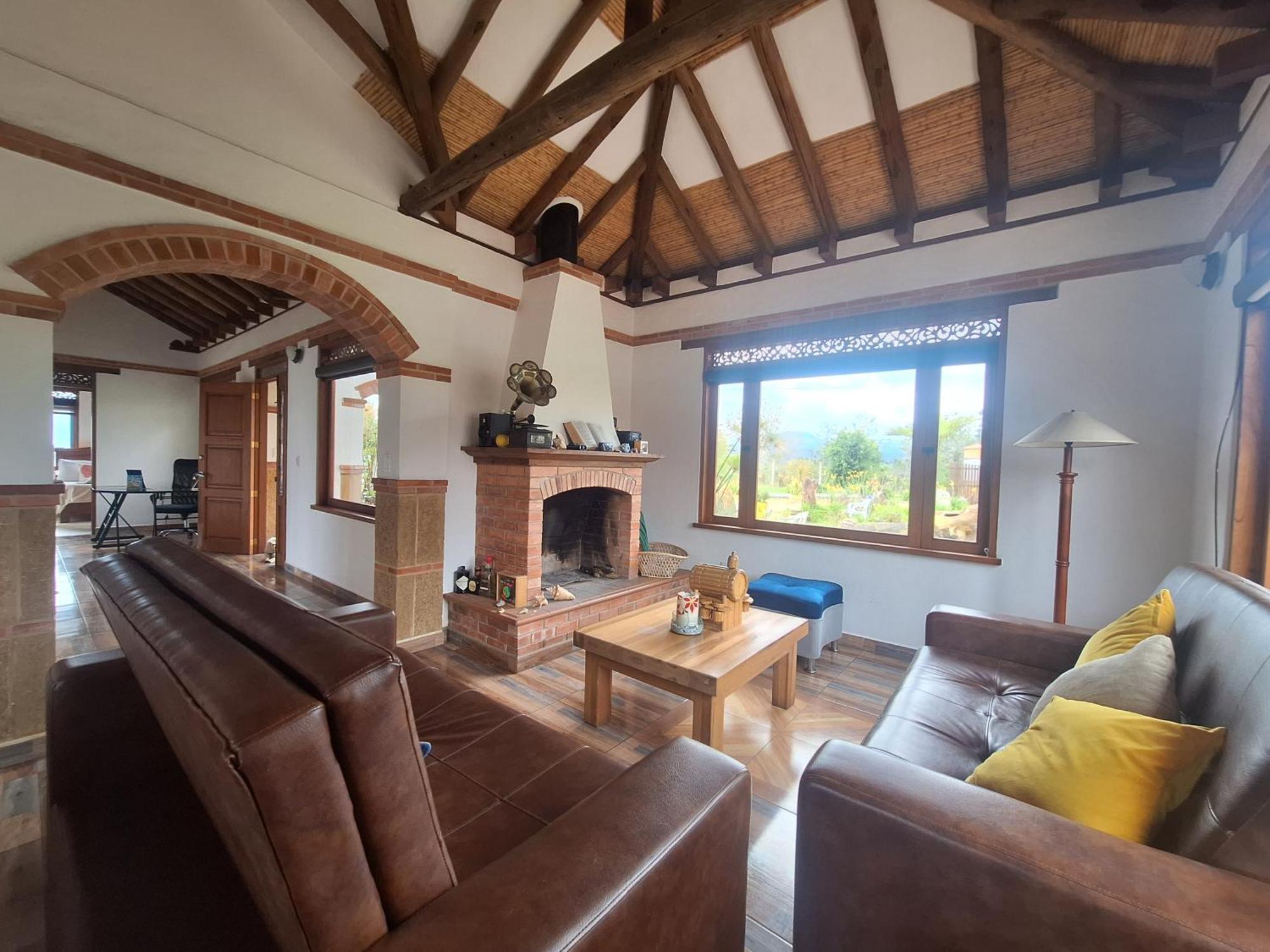 Casa Campestre Flores Amarillas *