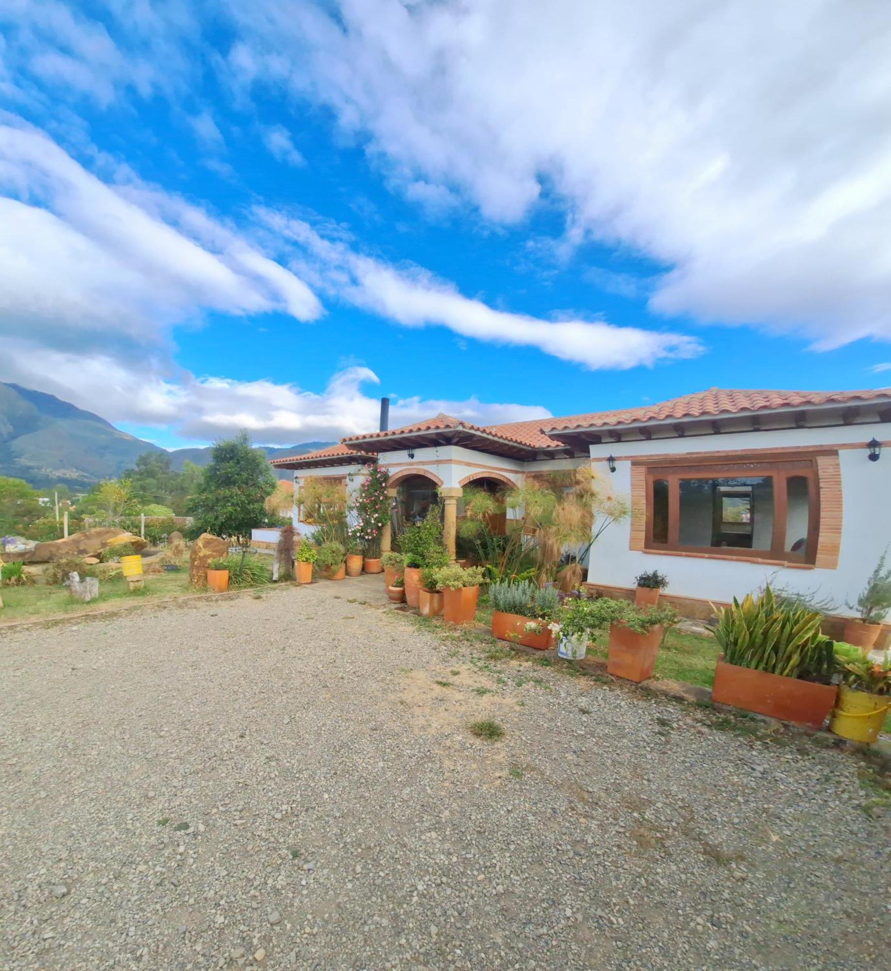 Casa Campestre Flores Amarillas *